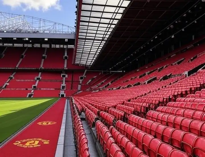 How to Buy Manchester United Tickets Without a Membership background image
